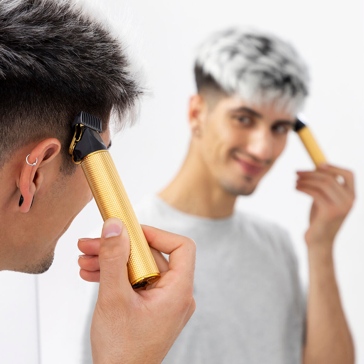Professionel genopladelig hårklipper med tilbehør Stytrim InnovaGoods